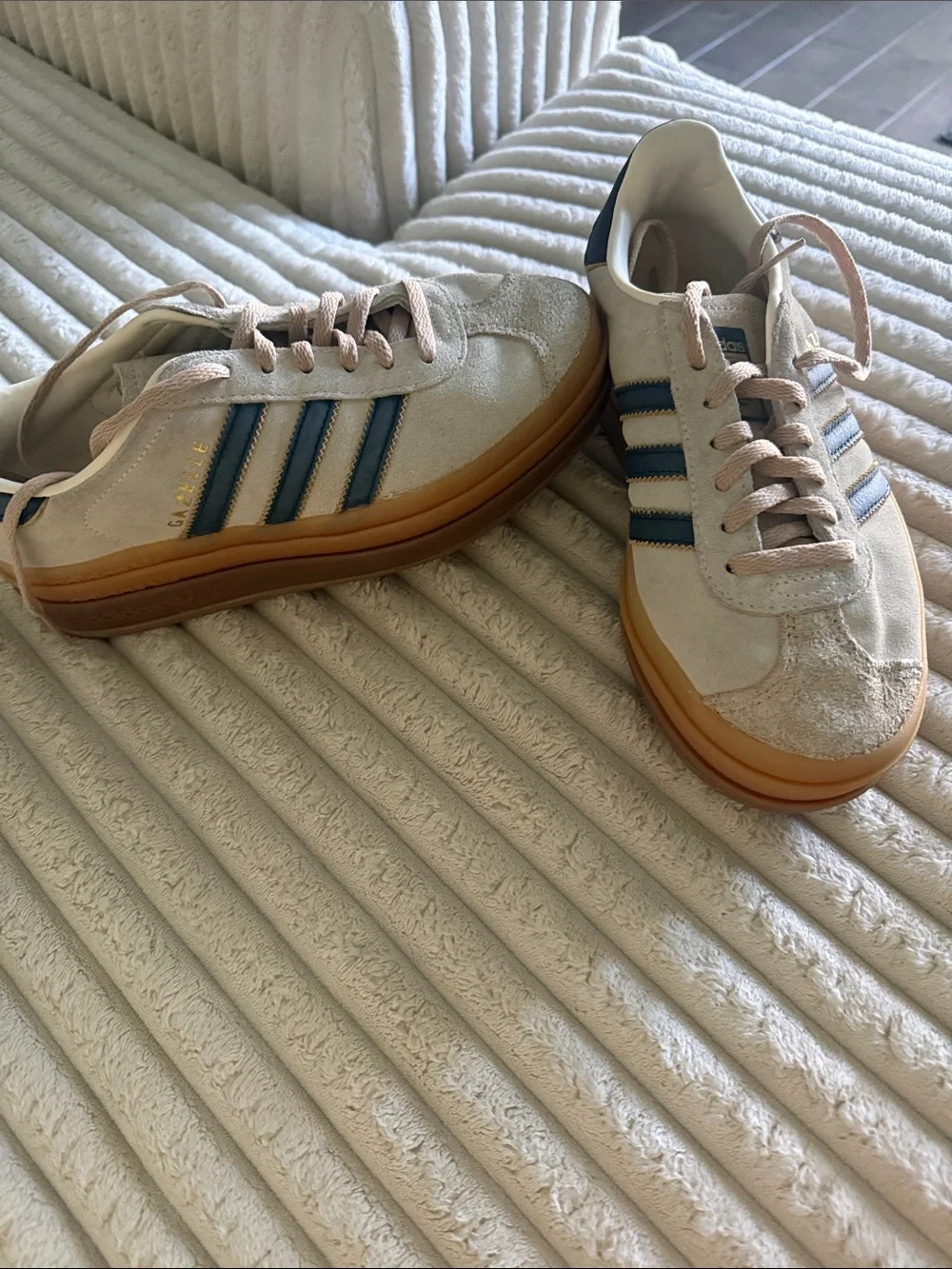 adidas Women's Cream Sneakers with Blue Stripes and Gum Sole